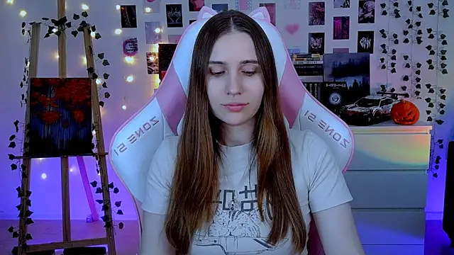 Snapshot of AliceCharmy chatting on 10-23-25, 05:28 AliceCharmy online show from 10-23-25, 05:28