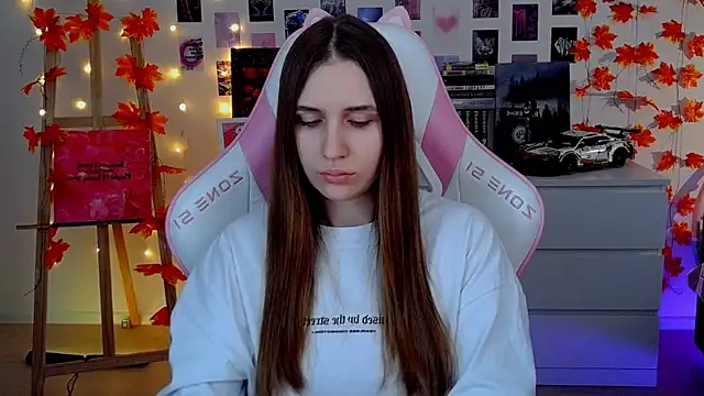 Snapshot of AliceCharmy chatting on 11-22-25, 07:29 AliceCharmy online show from 11-22-25, 07:29