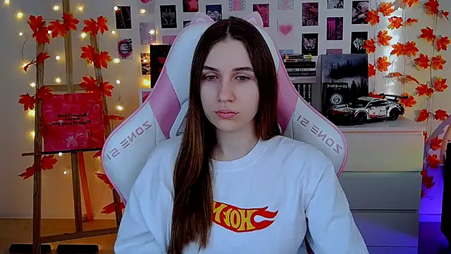 Snapshot of AliceCharmy chatting on 11-08-25, 06:17 AliceCharmy online show from 11-08-25, 06:17