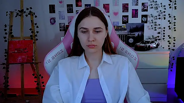 Snapshot of AliceCharmy chatting on 10-12-25, 06:26 AliceCharmy online show from 10-12-25, 06:26