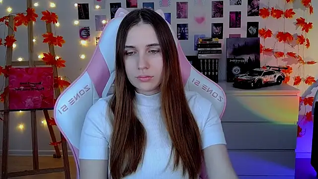 Snapshot of AliceCharmy chatting on 11-01-25, 06:19 AliceCharmy online show from 11-01-25, 06:19