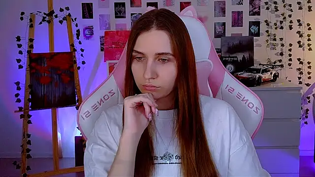 Snapshot of AliceCharmy chatting on 02-28-25, 06:09 AliceCharmy online show from 02-28-25, 06:09