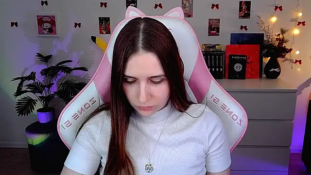 Snapshot of AliceCharmy chatting on 03-03-26, 04:03 AliceCharmy online show from 03-03-26, 04:03