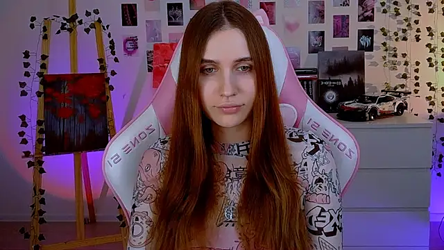 Snapshot of AliceCharmy chatting on 03-18-25, 03:33 AliceCharmy online show from 03-18-25, 03:33