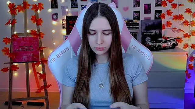 Snapshot of AliceCharmy chatting on 11-03-25, 06:18 AliceCharmy online show from 11-03-25, 06:18