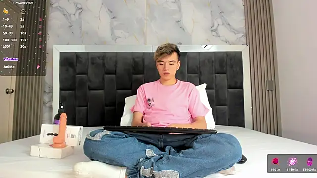 bunny maxi online show from 02-14-25, 01:08