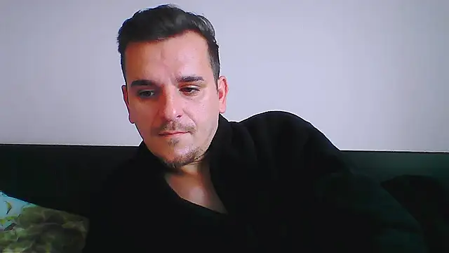 Huge cock22cm online show from 11-10-25, 09:25