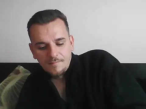 Huge cock22cm online show from 09-26-25, 10:33