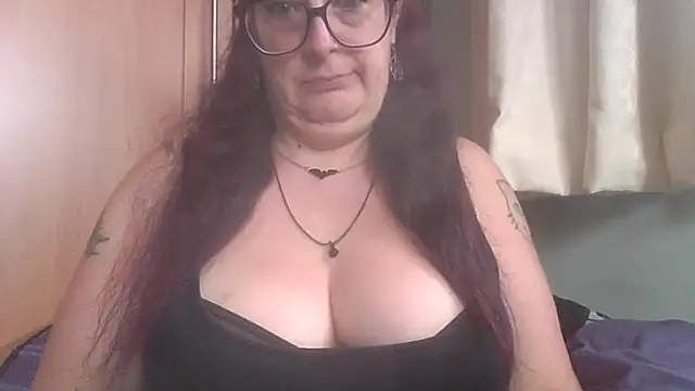 Snapshot of MissKisu chatting on 05-12-26, 09:37 MissKisu online show from 05-12-26, 09:37