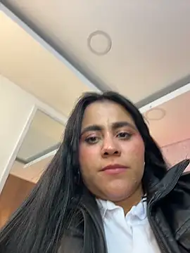 Brenda Garcia online show from 11-21-25, 09:58