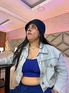 Brenda Garcia online show from 01-06-26, 08:13