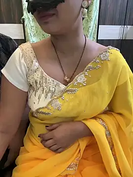Snapshot of Magical-Couple-telugu chatting on 01-29-25, 02:21 Magical-Couple-telugu online show from 01-29-25, 02:21