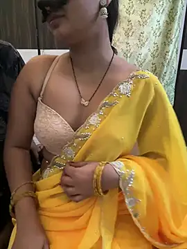 Snapshot of Magical-Couple-telugu chatting on 01-30-25, 10:29 Magical-Couple-telugu online show from 01-30-25, 10:29