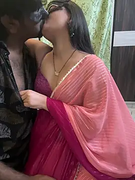 Snapshot of Magical-Couple-telugu chatting on 01-30-25, 05:39 Magical-Couple-telugu online show from 01-30-25, 05:39