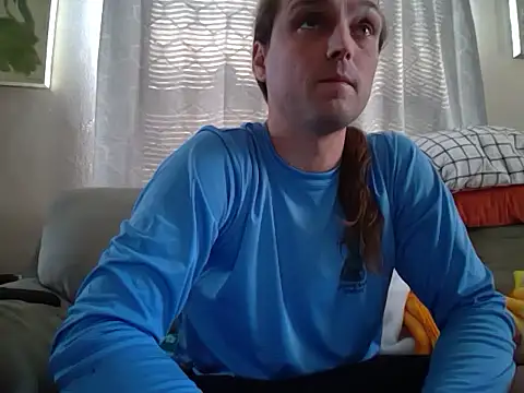 Snapshot of VitaminDrewFl chatting on 02-23-26, 05:02 VitaminDrewFl online show from 02-23-26, 05:02