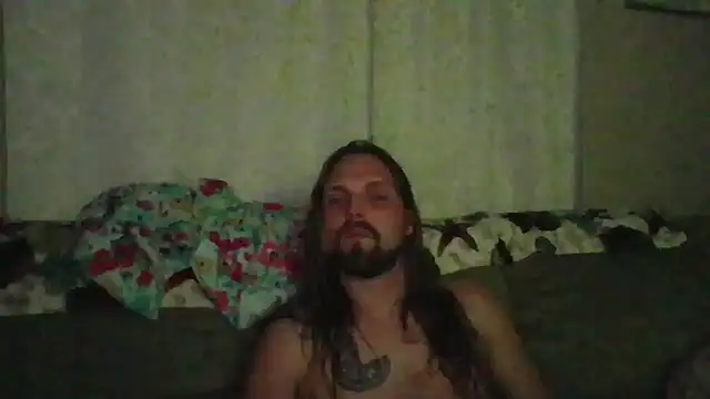 Snapshot of VitaminDrewFl chatting on 07-03-26, 02:51 VitaminDrewFl online show from 07-03-26, 02:51