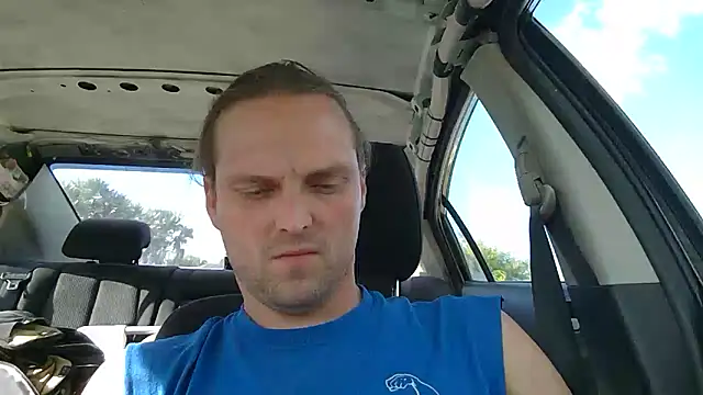 Snapshot of VitaminDrewFl chatting on 03-04-26, 09:00 VitaminDrewFl online show from 03-04-26, 09:00