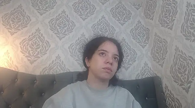 EmmaCowperr online show from 03-22-25, 05:41