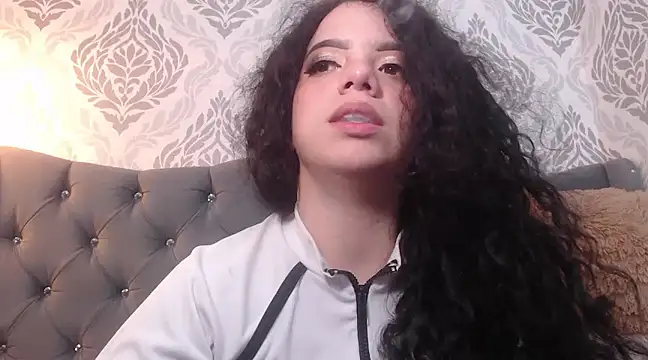 EmmaCowperr online show from 03-13-25, 03:17