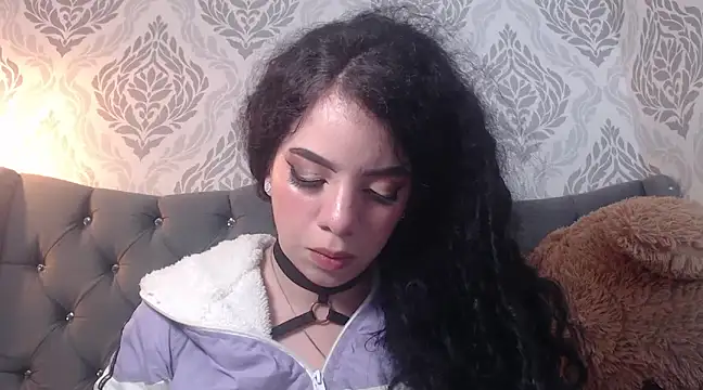 EmmaCowperr online show from 03-11-25, 03:23