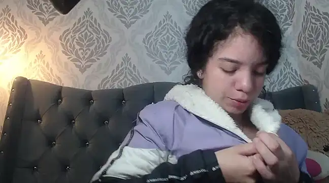 EmmaCowperr online show from 03-07-25, 02:34