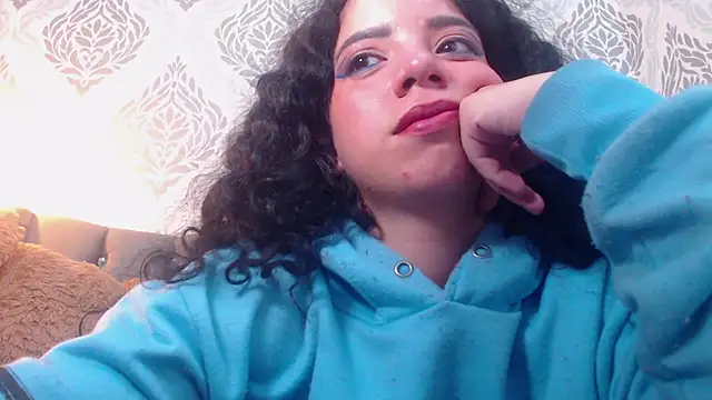 EmmaCowperr online show from 02-20-25, 07:19