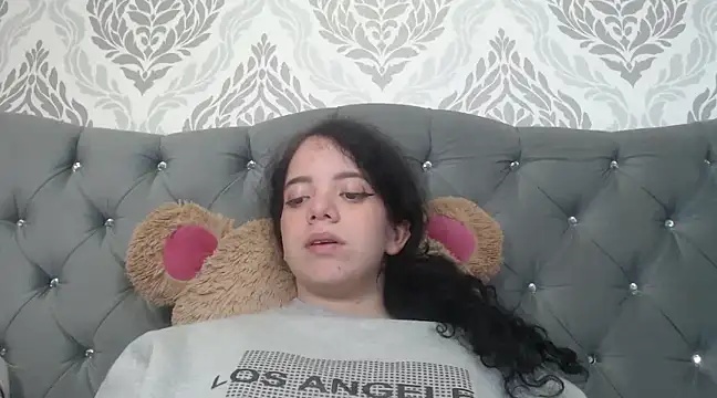 EmmaCowperr online show from 03-03-25, 07:07