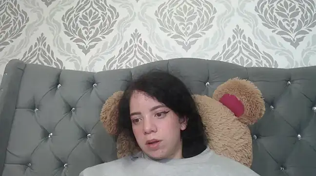 EmmaCowperr online show from 03-03-25, 04:05