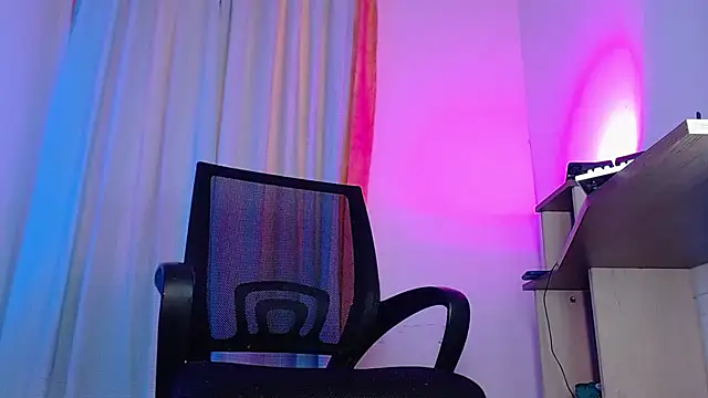 DanteSantoro online show from 05-12-26, 10:49