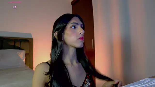 AlanaSofiia online show from 04-13-26, 01:48