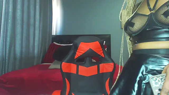 Fiercefoxxy online show from 11-21-25, 07:07