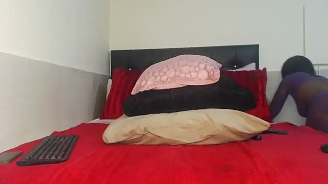 Fiercefoxxy online show from 04-14-26, 08:41