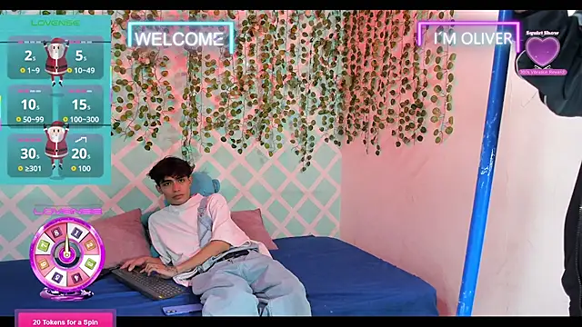 oliverhot2005 online show from 01-09-26, 07:21