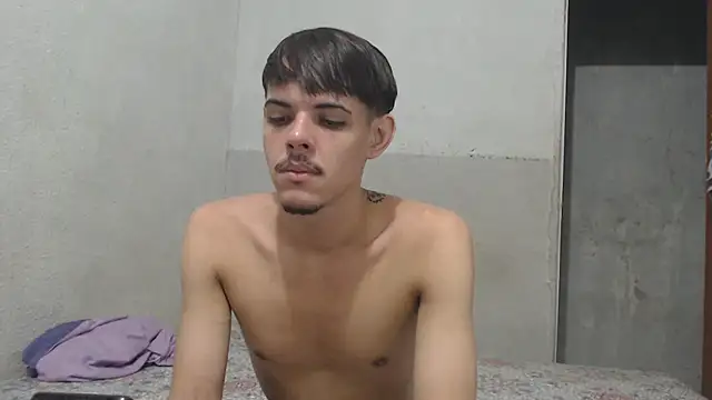 Snapshot of MicaelRian69 chatting on 05-14-26, 10:18 MicaelRian69 online show from 05-14-26, 10:18