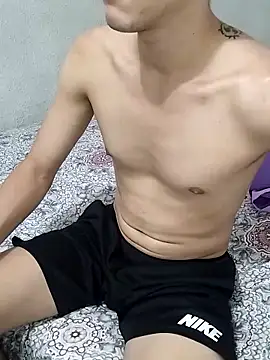 MicaelRian69 online show from 11-12-25, 06:12