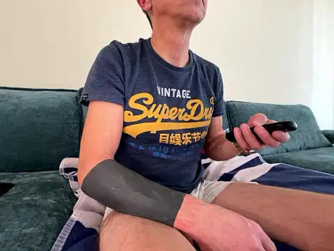 mouser21212 online show from 01-12-26, 09:41