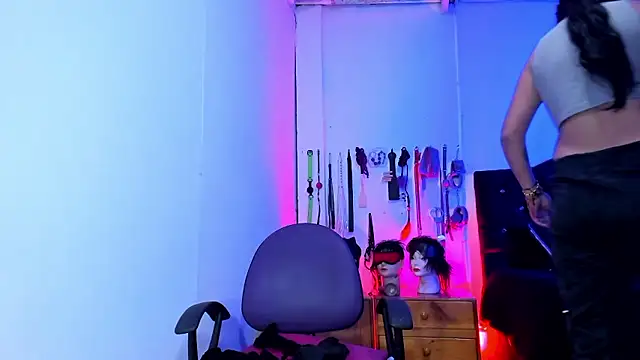 LucyStrike  online show from 01-08-26, 10:49