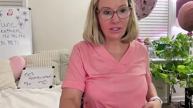 Milf Goddess online show from 06-15-26, 03:51