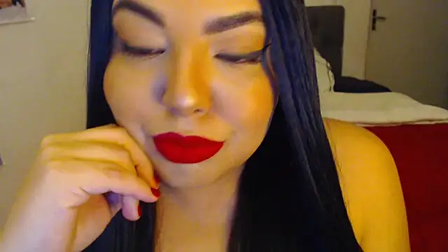 Snapshot of Internacionalist7 chatting on 09-29-25, 02:23 Internacionalist7 online show from 09-29-25, 02:23