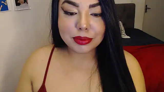 Snapshot of Internacionalist7 chatting on 12-01-25, 02:29 Internacionalist7 online show from 12-01-25, 02:29