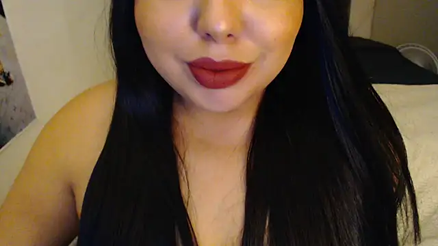 Snapshot of Internacionalist7 chatting on 10-06-25, 11:05 Internacionalist7 online show from 10-06-25, 11:05