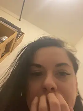 Luccreccia  online show from 02-05-26, 09:16