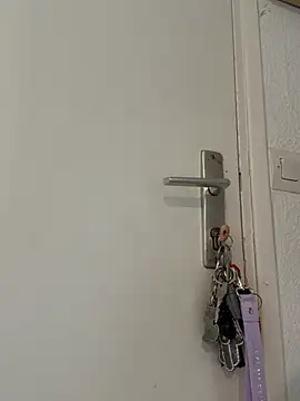 Luccreccia  online show from 03-12-26, 11:36