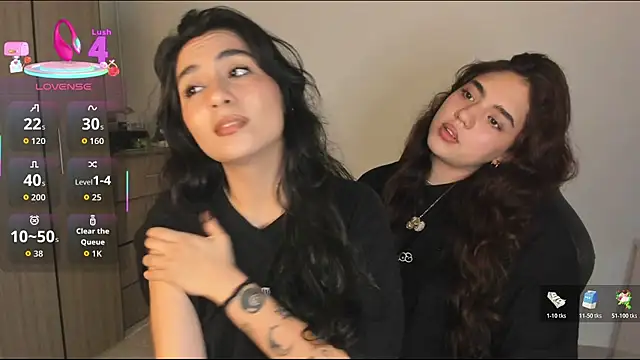 Dahian-peach online show from 11-22-25, 04:11