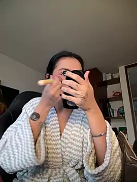 Snapshot of Dahian-peach chatting on 05-25-26, 10:58 Dahian-peach online show from 05-25-26, 10:58