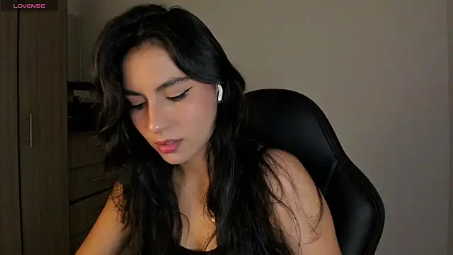 Dahian-peach online show from 10-13-25, 04:25