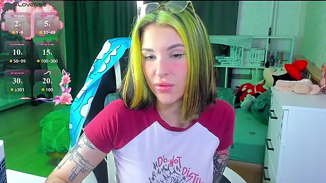 folinskayyya online show from 07-18-26, 06:33