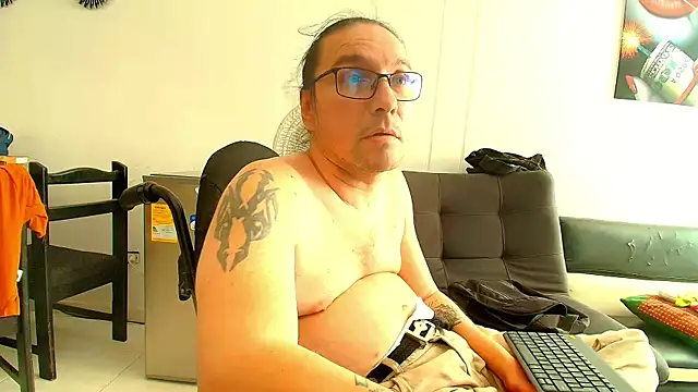 Snapshot of handicappedsex chatting on 07-15-26, 08:05 handicappedsex online show from 07-15-26, 08:05