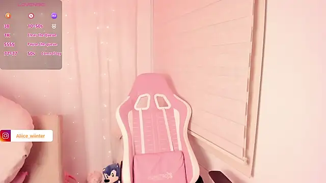 Alice winter  online show from 04-03-26, 06:14