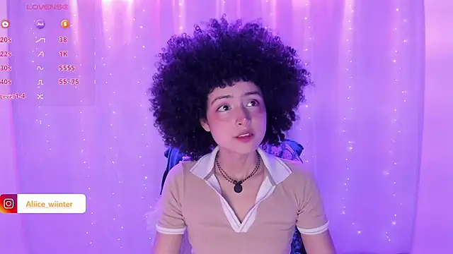 Snapshot of Alice_winter_ chatting on 01-14-25, 08:15 Alice winter online show from 01-14-25, 08:15